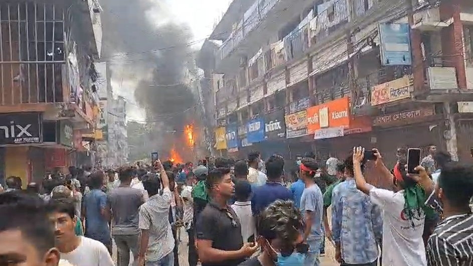 পাবনায় গুলিতে ৩ শিক্ষার্থী নিহত