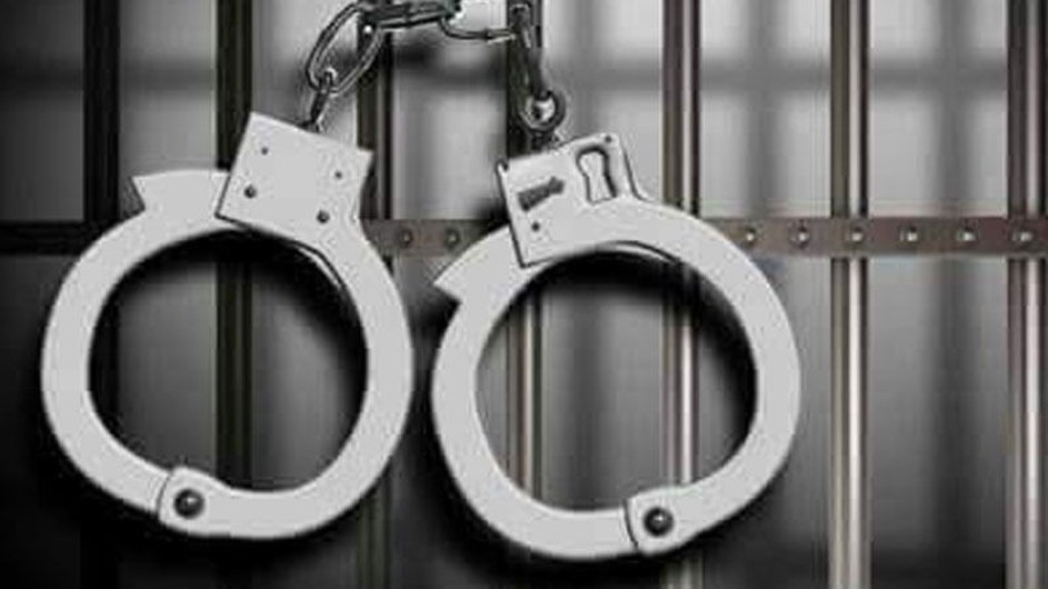 রাজধানীর ধানমন্ডি এলাকা থেকে পাপনের পিএসসহ ২ জন গ্রেপ্তার