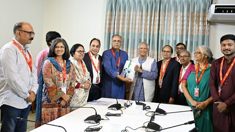 গণমাধ্যম সংস্কার কমিশনের কিছু প্রস্তাব দ্রুত বাস্তবায়নের উদ্যোগ নেয়া হবে: প্রধান উপদেষ্টা