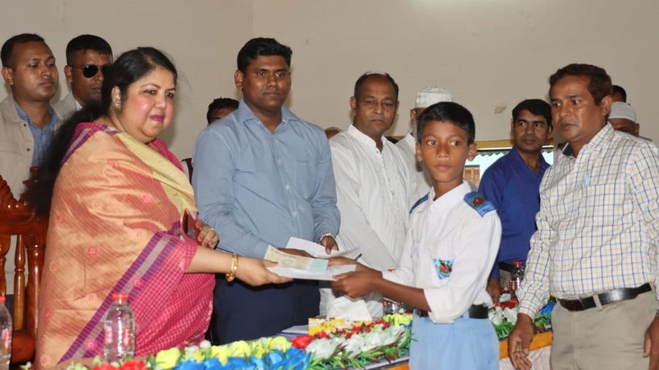 শেখ হাসিনা সরকার গঠন করলেই জনগণ কাঙ্ক্ষিত সেবা পায় : স্পিকার