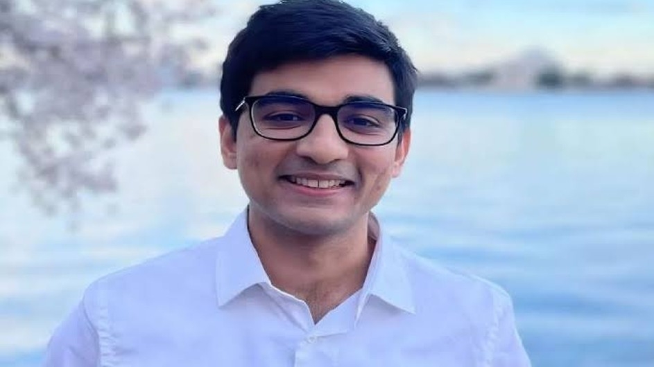 ৬০০ বার ব্যর্থ হয়ে অবশেষে বিশ্বব্যাংকে চাকরি পেলেন তিনি