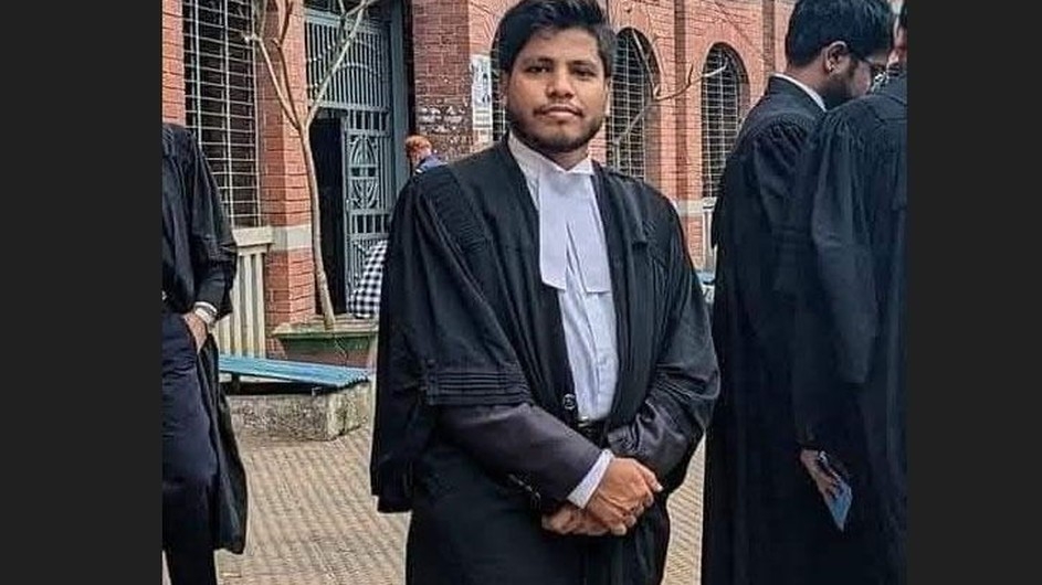 আইনজীবী সাইফুল হত্যায় জড়িতদের ফাঁসির দাবি, আদালতের কার্যক্রম বন্ধ