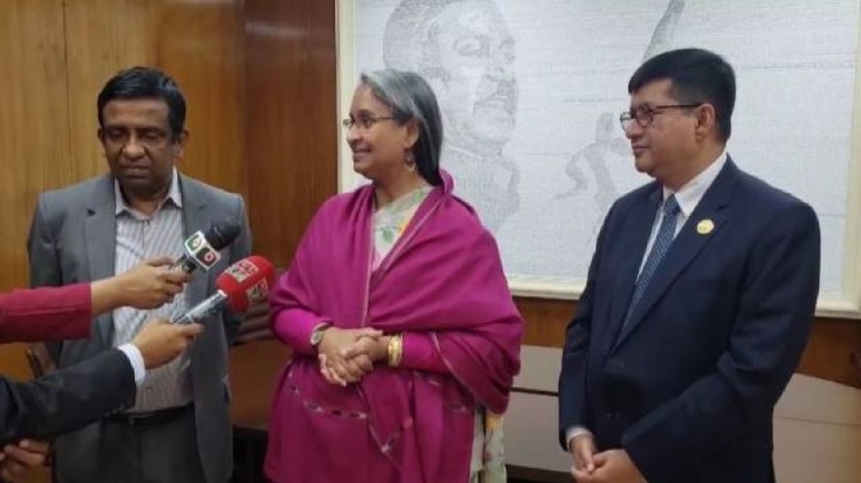সংক্ষিপ্ত সিলেবাসে হবে বলে জানিয়েছেন শিক্ষামন্ত্রী ডা. দীপু মনি।