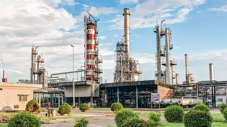 ইস্টার্ন রিফাইনারিতে চাকরি, আবেদন ফি ১৫০০