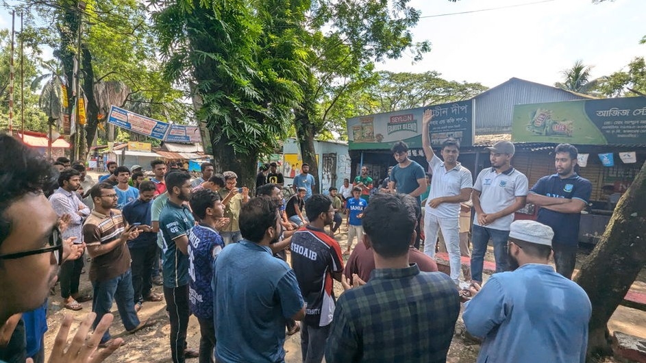 ৫ম দিনের মতো বাকৃবিতে শিক্ষার্থীদের বিক্ষোভ মিছিল