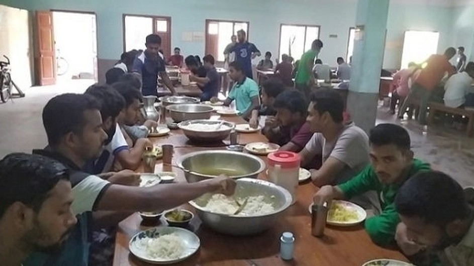 রাবির হল ডাইনিংয়ে ২য় দফায় খাবারের দাম বাড়লো