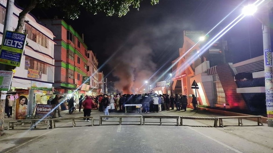 সড়ক দুর্ঘটনায় যবিপ্রবি শিক্ষার্থী নিহত,শিক্ষার্থীদের ৭ দফা দাবী
