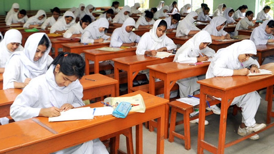 আটকে গেল ১০ লাখ শিক্ষার্থীর পরীক্ষা