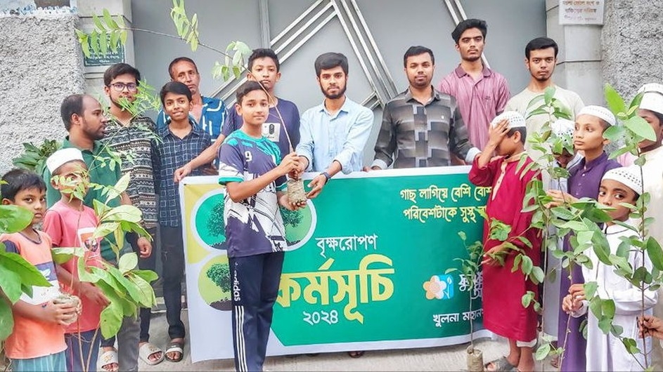 খুলনা নগরীতে তিন মাস ব্যাপী বৃক্ষরোপন কর্মসূচীর উদ্বোধন