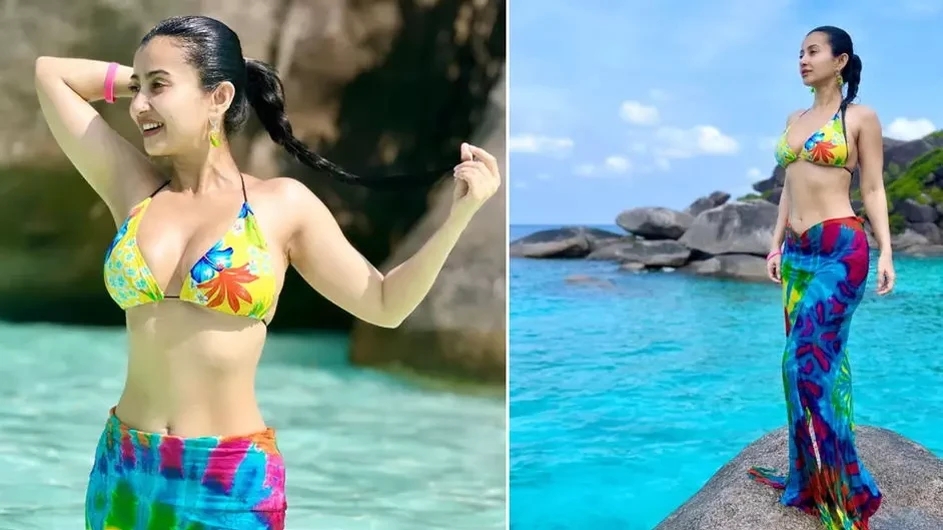 সমুদ্র স্নানে ‘মৎস্যকন্যা’ রুপে মনামী: ঘুম ছুটেছে নেটপাড়ার