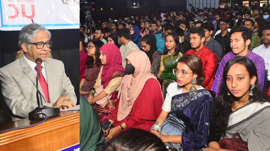 প্রযুক্তির অপব্যবহার রোধে শিক্ষার্থীদের দায়িত্বশীল ভূমিকা পালন করতে হবে : ঢাবি উপাচার্য