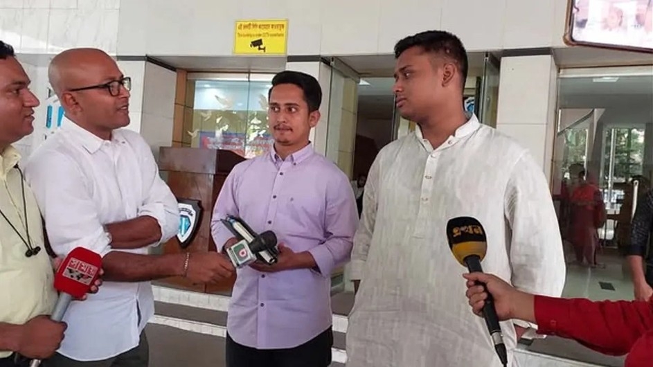 কনফিডেনসিয়াল অভিযোগ নিয়ে দুদকে হাসনাত-সারজিস