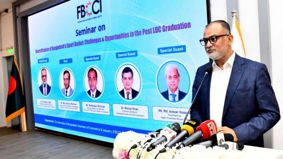 হাসিনা পালানোর পর রাসেলস ভাইপারও চলে গেছে: বাণিজ্য উপদেষ্টা