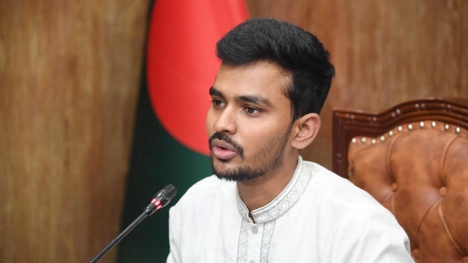 ভারতের বিধিনিষেধ আমাদের জন্যে আত্মনির্ভরশীলতার সুযোগ : উপদেষ্টা আসিফ মাহমুদ