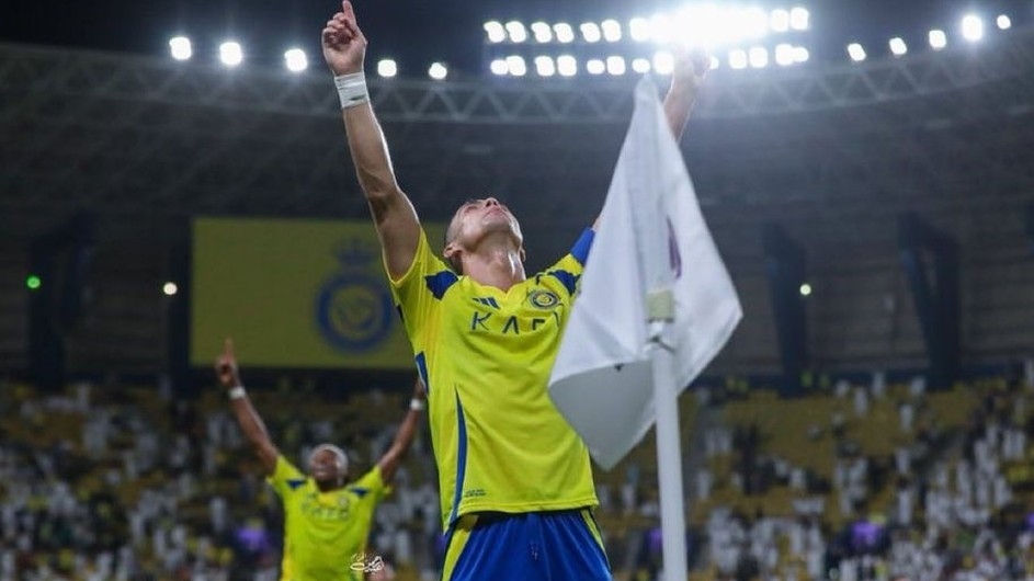 ক্যারিয়ারের ৯০৪তম গোল বাবাকে উৎসর্গ করলেন রোনালদো