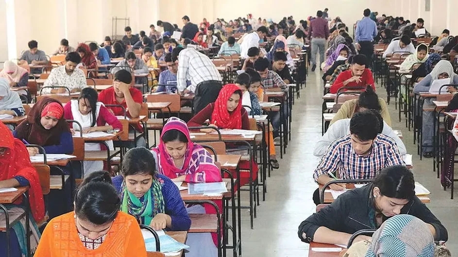 অন্যের হয়ে বিসিএস পরীক্ষায় বসলে দুই বছরের জেল