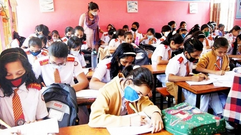স্বাস্থ্যবিধি মেনে প্রাথমিকে নিয়মিত ক্লাস