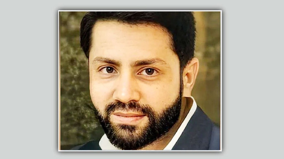 অবশেষে ধরা পড়লেন প্লেনে যাত্রীর গায়ে মূত্রত্যাগ করা সেই ব্যক্তি