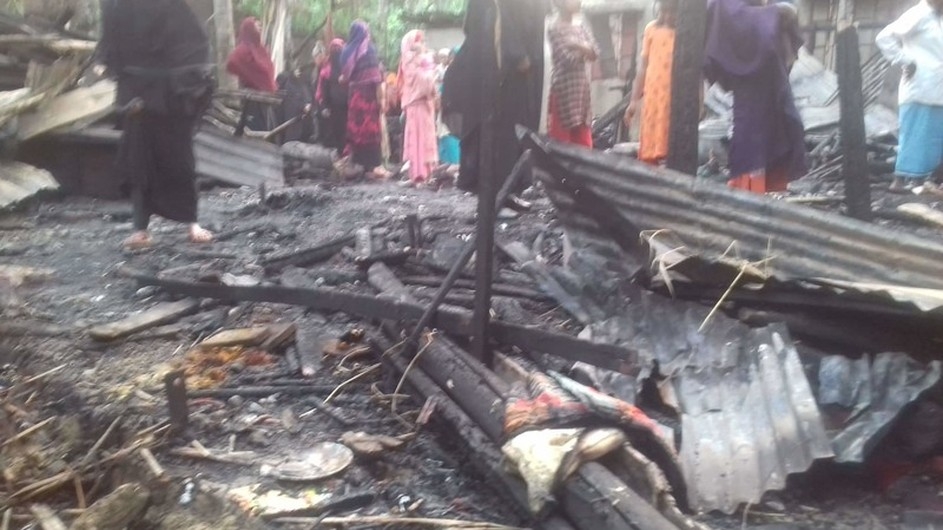 রামুতে আগুনে পুড়ে ছাই চার ভাইয়ের বসতঘর: ২৫ লক্ষ টাকার ক্ষয়ক্ষতি