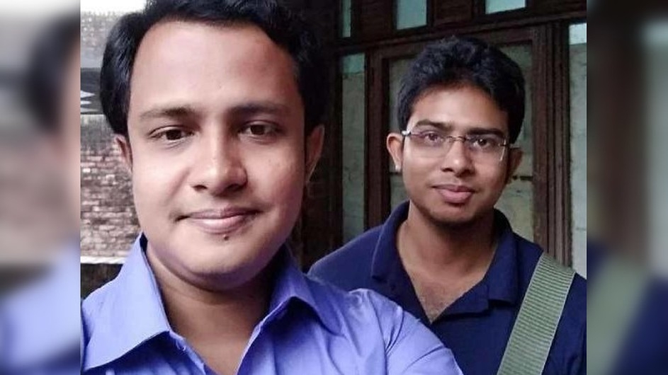 বাকৃবির সমাবর্তনে একসঙ্গে স্বর্ণপদক পেলেন দুই ভাই