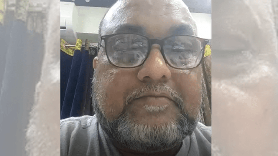 ফেসবুক লাইভে মাথায় গুলি চালিয়ে আত্মহত্যা করলেন নায়ক রিয়াজের শ্বশুর