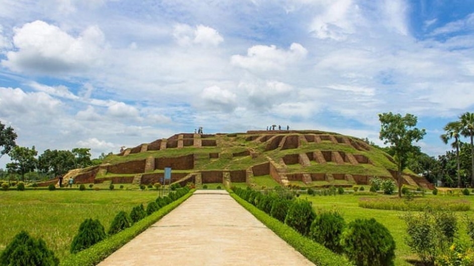 একজন রবিয়ানের ভাবনায় মহাস্থানগড়