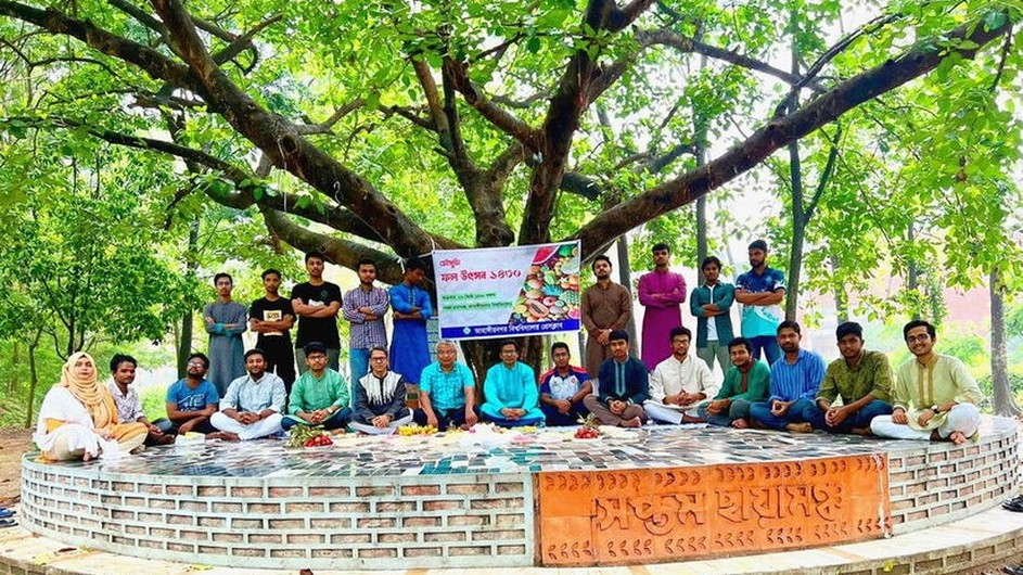 জাবি প্রেসক্লাবের মৌসুমি ফল উৎসব উদযাপিত