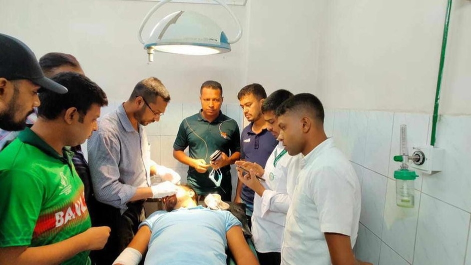 জবি ছাত্রদল সাধারণ সম্পাদকের উপর যুবলীগের হামলার অভিযোগ