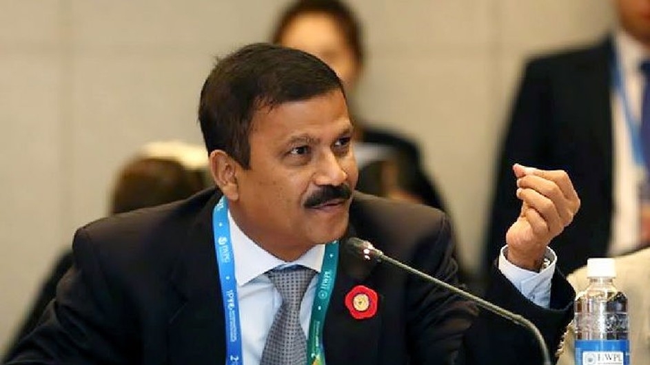 তরুণ-ছাত্র সমাজের বিরুদ্ধে সরকার কি যুদ্ধ ঘোষণা করেছে: আসিফ নজরুল