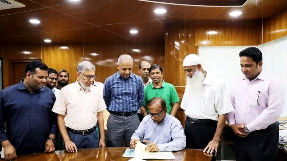 মাভাবিপ্রবির সাথে বিডিরেন ‘ক্যাম্পাস নেটওয়ার্ক মেইনটেন্যান্স সার্ভিস’ বিষয়ক চুক্তি স্বাক্ষরিত