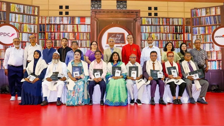 আইপিডিসি প্রিয় শিক্ষক সম্মাননা পেলেন দেশের কীর্তিমান ৯ জন শিক্ষক