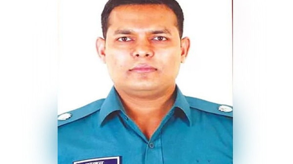 ছাত্রলীগ নেতাদের পেটানো এডিসি হারুন প্রত্যাহার