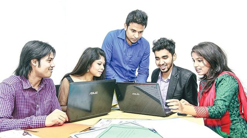 ঢাকায় চীনা দূতাবাসে চাকরি, বেতন ৪০,০০০