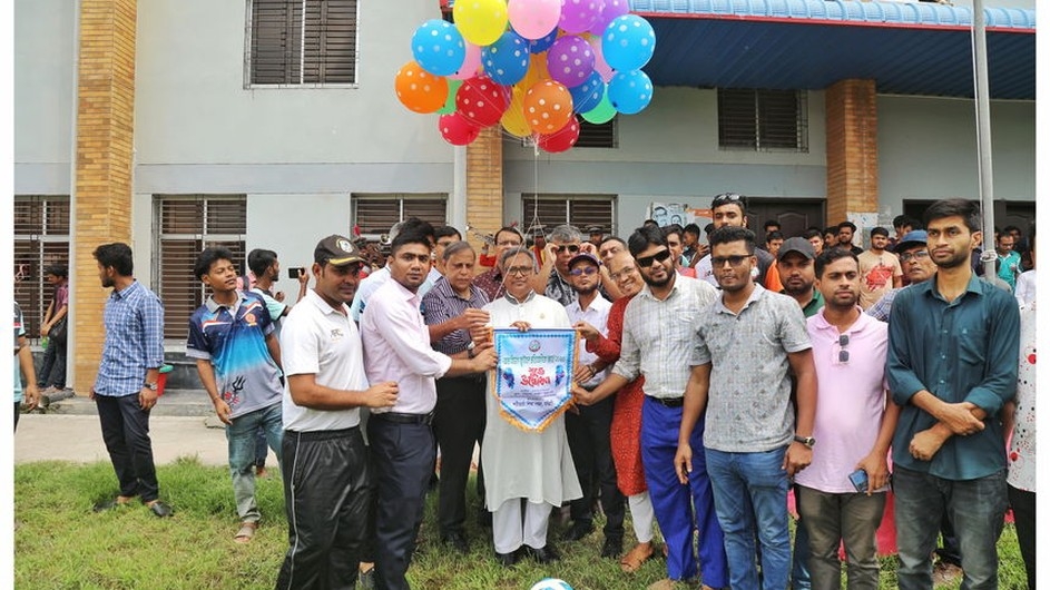 যবিপ্রবিতে আন্তঃবিভাগ ফুটবল প্রতিযোগিতা শুরু