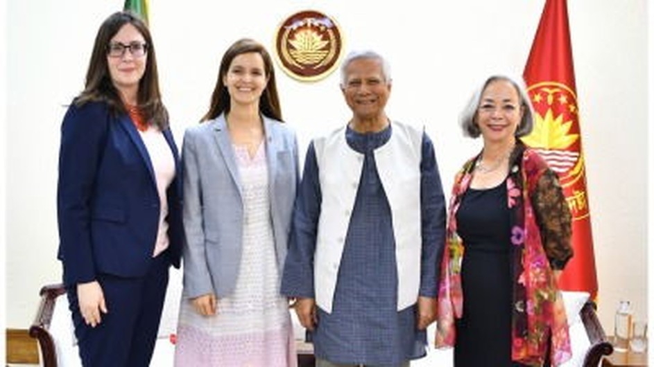 বাংলাদেশ ব্যাপক শ্রম সংস্কারে প্রতিশ্রুতিবদ্ধ : ড. ইউনূস