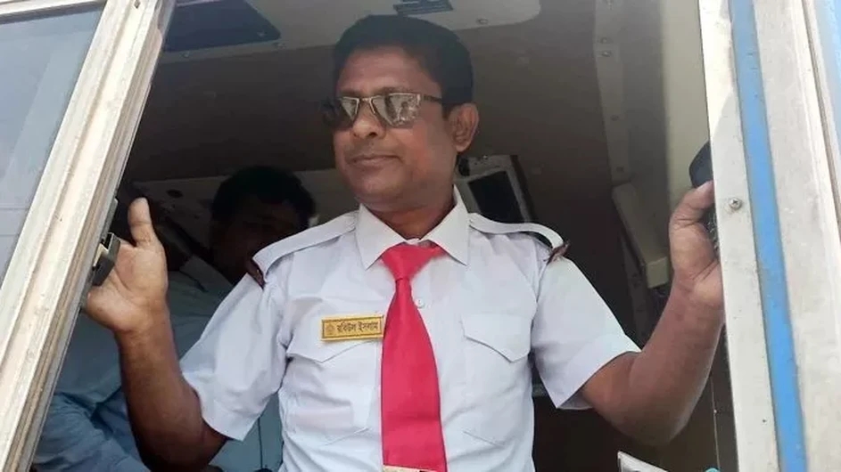 পদ্মা সেতুতে প্রথম ট্রেনচালক রবিউল