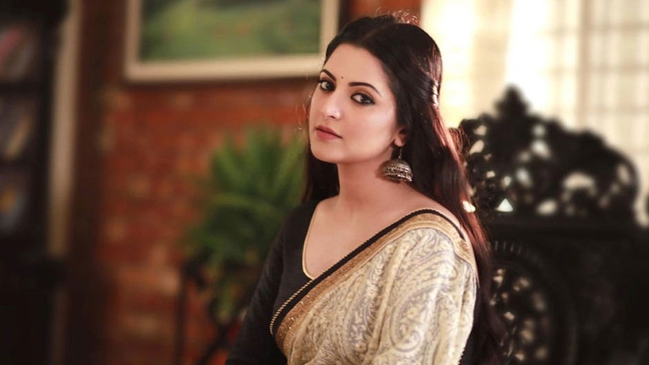 পরীমণিকে আদালতে হাজির হতে সমন জারি