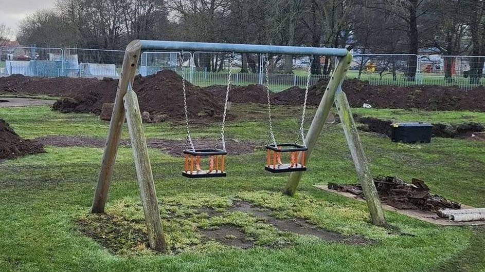 ব্রিটেনে শিশুদের খেলার মাঠ থেকে ২য় বিশ্বযুদ্ধের ১৭৫টি বো-মা উদ্ধার