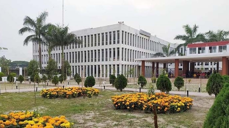 ২০% ওয়েভার পাচ্ছে ডিআইইউ শিক্ষার্থীরা