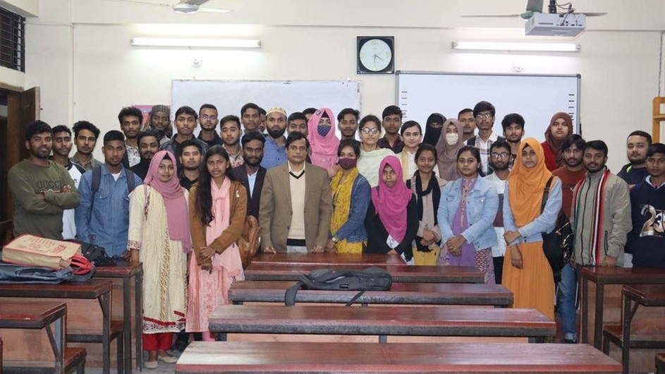 বেরোবি শিক্ষার্থীদের দক্ষতা উন্নয়নে স্মার্ট সোসাইটি'র আত্মপ্রকাশ