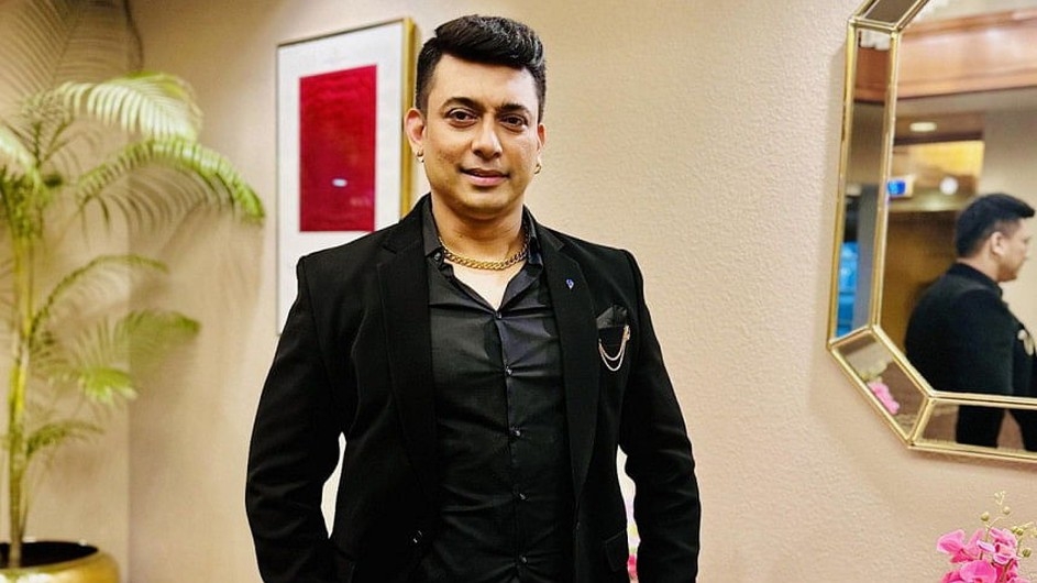 বলিউড দুনিয়ার সঙ্গে যোগাযোগের খবর দিলেন জায়েদ খান!