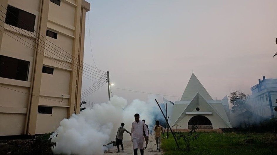 রাইজিং ক্যাম্পাসে সংবাদ প্রকাশের পর পাবিপ্রবিতে ভেঙ্গু প্রতিরোধে উদ্যোগ