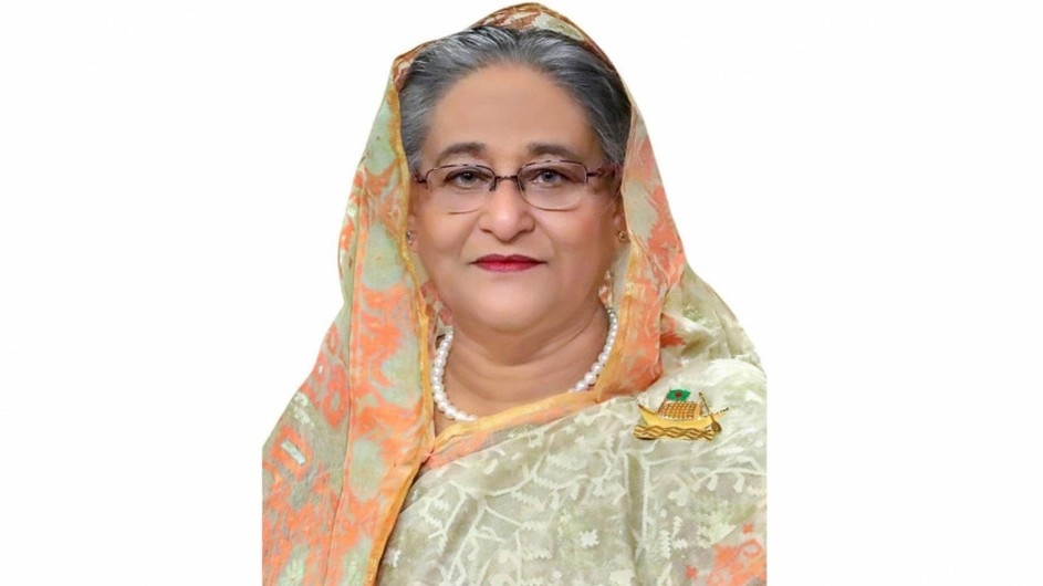 দেশের সিনেমা দেখে মুগ্ধ প্রধানমন্ত্রী