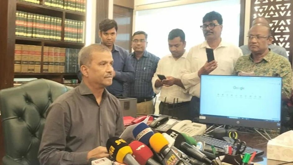 হাসিনার পদত্যাগ ইস্যুতে রাষ্ট্রপতি মিথ্যাচার করেছেন: আসিফ নজরুল