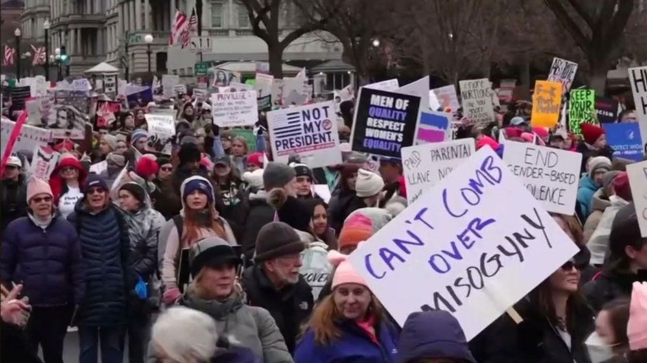 শপথের আগে ওয়াশিংটনে হাজারো মানুষের ট্রাম্প বিরোধী র‍্যালী