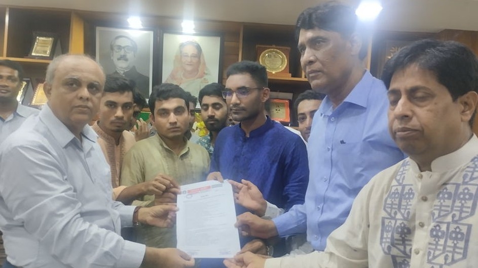 ইবিতে ছাত্রলীগের ৩৩ দফা দাবি সম্বলিত স্মারকলিপিতে যা আছে