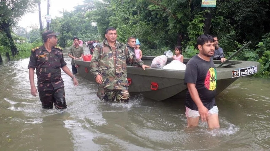 বন্যার্তদের সহযোগিতায় একদিনের বেতন দিলো সেনাবাহিনী