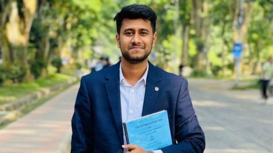 ক্যাম্পাসে ছিনতাইকারীদের ছুরিকাঘাত আহত রাবি শিক্ষার্থী; ছাত্রদল-শিবিরের নিন্দা