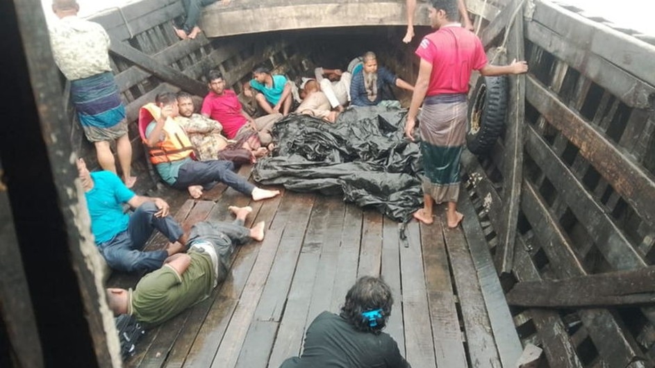 মেঘনায় ট্রলার ডুবি, ১জনের মৃত্যু, নিখোঁজ-৮