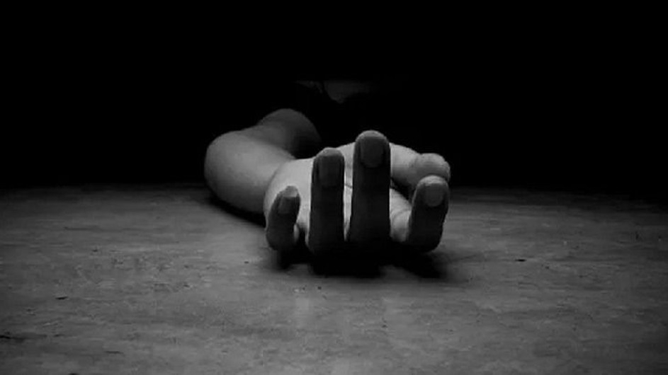 সাতক্ষীরার কালিগঞ্জে মোবাইলের জন্য স্ত্রীকে পিটিয়ে হত্যা, স্বামী ও ভাসুর আটক
